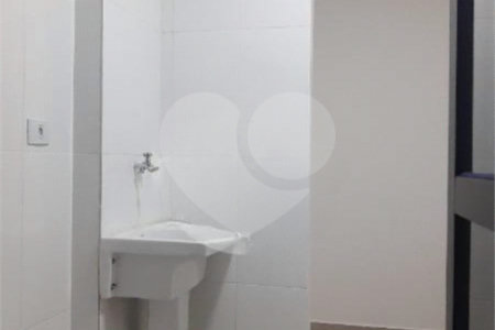 Apartamento à venda com 2 quartos em Vila Invernada, São Paulo, SP