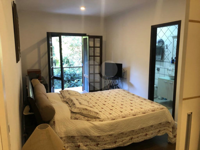 Casa à venda com 3 suítes no condomínio Sausalito, Mairiporã - SP
