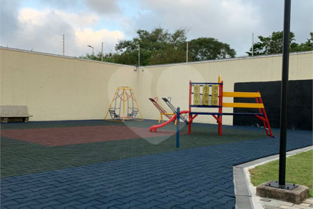 Casa à venda com 3 quartos, sendo 2 suítes,  no condomínio Residencial Jardins, São Bernardo do Campo - SP
