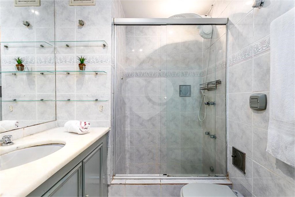 Apartamento à venda com 3 quartos, sendo 1 suíte, em Copacabana, Rio de Janeiro, RJ