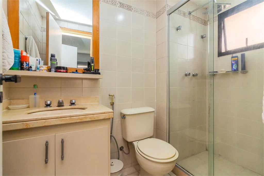 Apartamento à venda com 4 quartos, sendo 3 suítes, em Alto da Lapa, São Paulo, SP