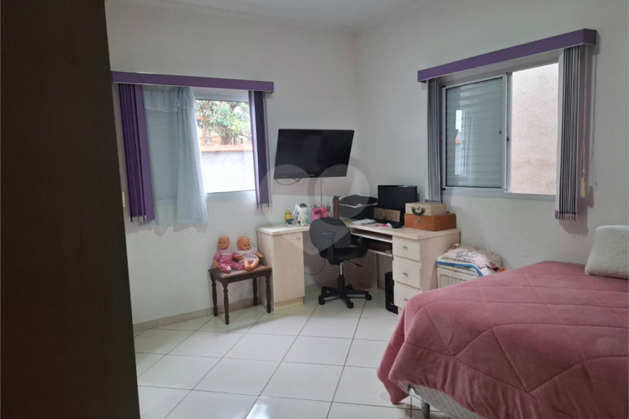 Sobrado à venda com 3 quartos, sendo 1 suíte, em Jardim Felicidade, São Paulo, SP