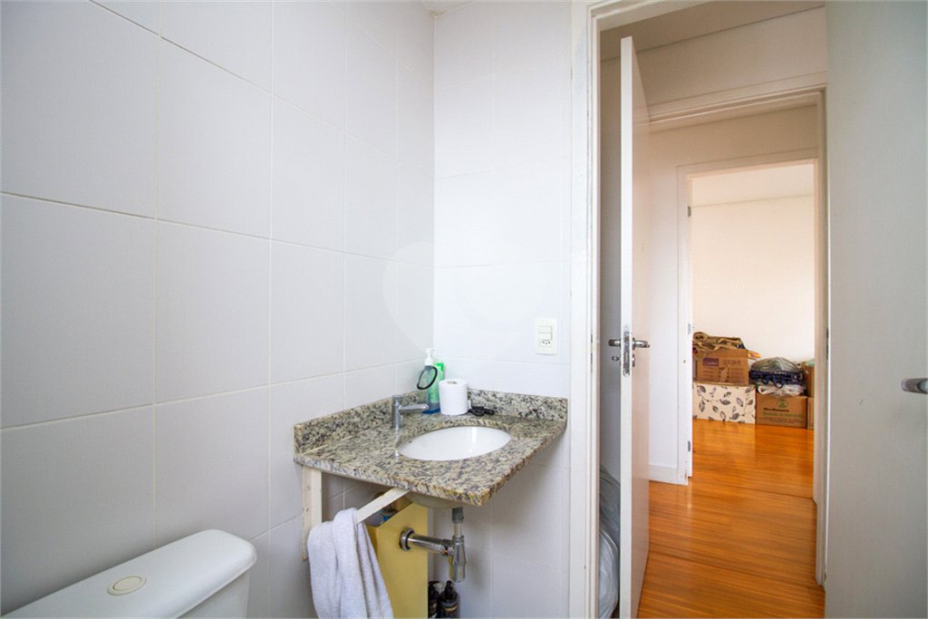 Apartamento à venda com 3 quartos, sendo 2 suítes, em Vila Lageado, São Paulo, SP