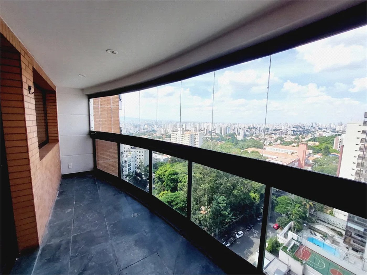 Apartamento à venda com 4 quartos, sendo 2 suítes,  em Alto da Lapa, São Paulo, SP