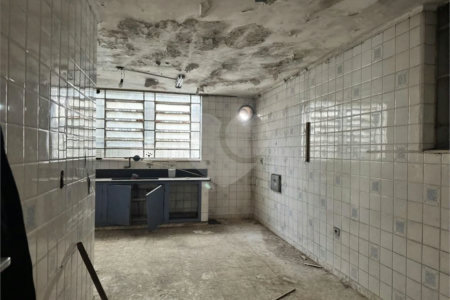 Sobrado à venda com 4 quartos em Brooklin, São Paulo, SP