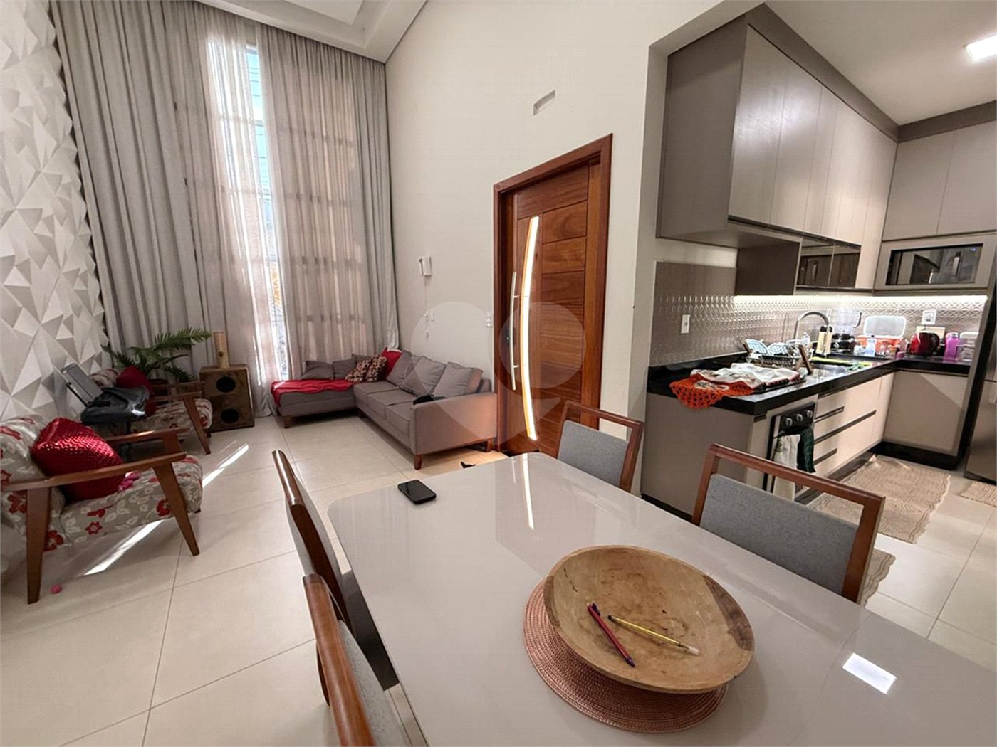 Casa à venda com 3 quartos, sendo 1 suíte, no condomínio Vila Rica, Indaiatuba - SP