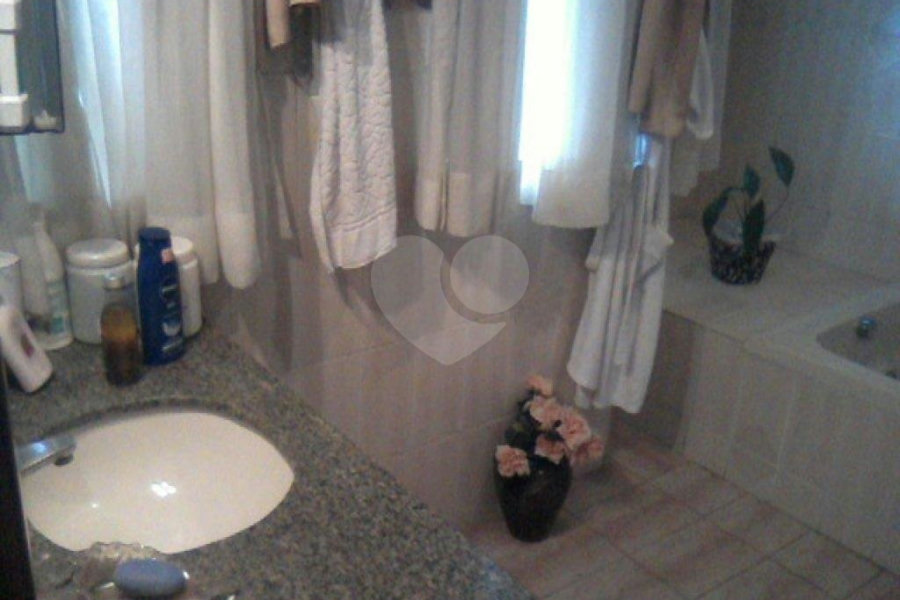 Sobrado à venda com 3 suítes em Tremembé, São Paulo, SP