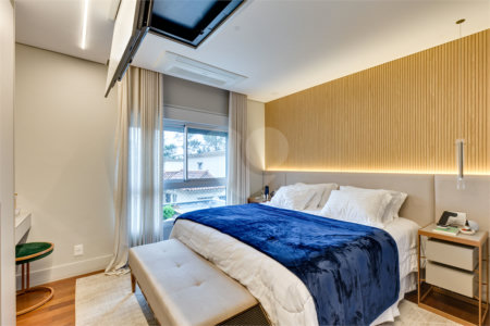 Casa à venda com 4 suítes no condomínio Jardim Flora, São Paulo - SP