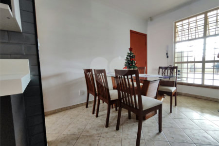 Sobrado à venda com 2 quartos em Jardim Emília, Sorocaba, SP