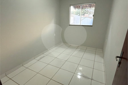 Casa à venda com 2 quartos em Ikaray, Várzea Grande, MT