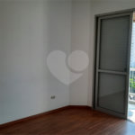 Apartamento à venda com 3 quartos, sendo 1 suíte, em Jardim Marajoara, São Paulo, SP