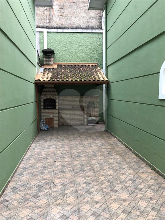 Casa à venda com 3 quartos, sendo 1 suíte, no condomínio Jardim das Pedras, São Paulo - SP