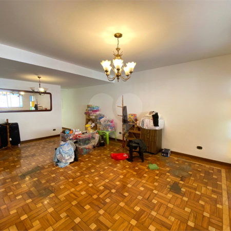 Casa à venda com 3 quartos, sendo 1 suíte, em Planalto Paulista, São Paulo, SP