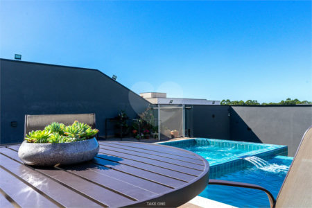 Casa à venda com 4 suítes no condomínio Residencial dos Lagos, Itupeva - SP