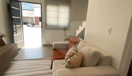 Casa à venda com 2 quartos no condomínio Vila Davos 2, São Paulo - SP