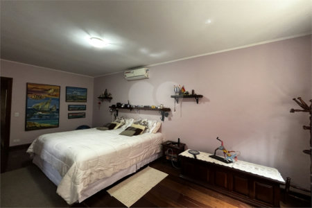 Sobrado à venda com 4 quartos, sendo 1 suíte, em Vila Ester (zona Norte), São Paulo, SP