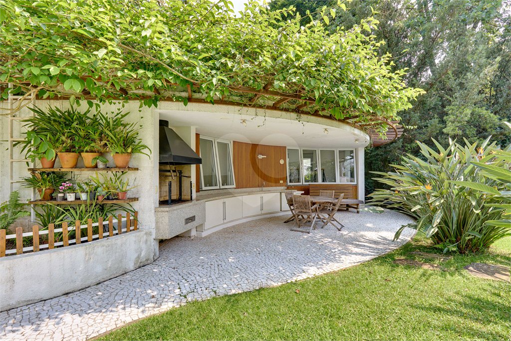 Casa à venda com 5 suítes em Alto da Boa Vista, São Paulo, SP