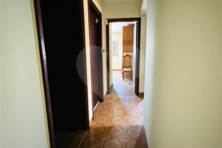 Casa à venda com 4 quartos, sendo 2 suítes,  em Vila Galvão, Guarulhos, SP