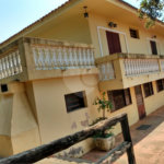 Casa Térrea com 3 dormitórios, sendo 1 suíte.