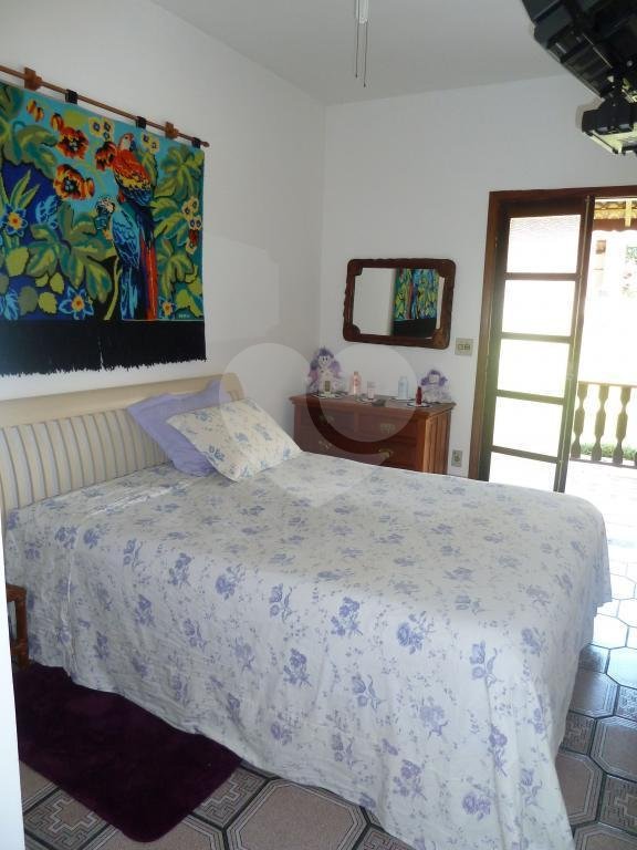 Chácara à venda com 3 quartos, sendo 1 suíte, em Vila Salles, Atibaia, SP