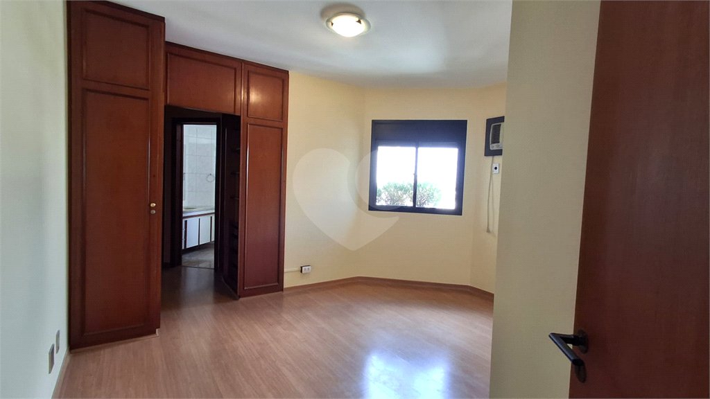 Apartamento para alugar com 3 quartos, sendo 1 suíte, em Brooklin, São Paulo, SP