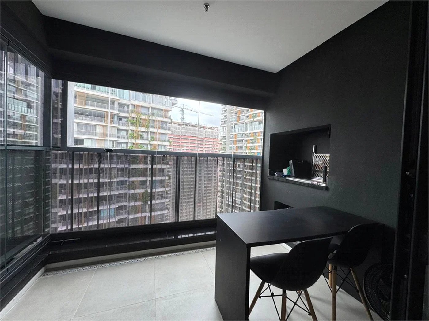 Apartamento à venda com 3 suítes em Jardim das Acácias, São Paulo, SP