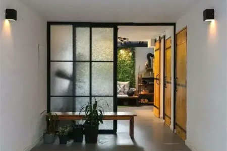 Casa à venda com 2 quartos, sendo 1 suíte, no condomínio Cube Real Parque, São Paulo - SP