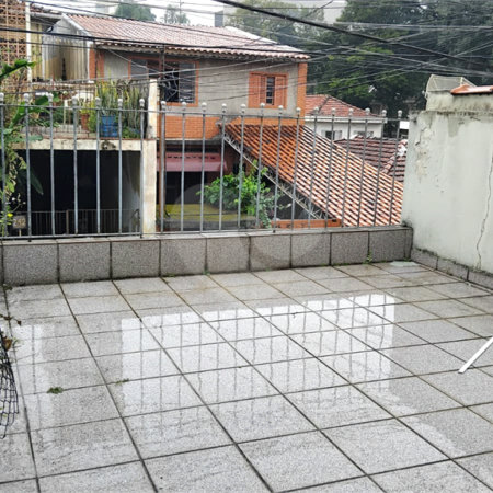 Sobrado à venda com 3 quartos em Jardim Odete, São Paulo, SP