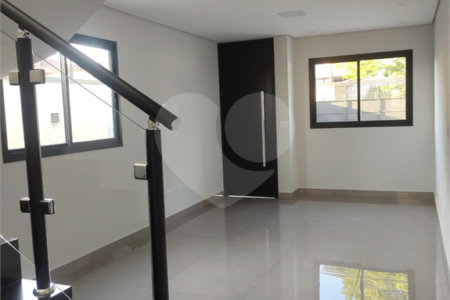 Sobrado à venda com 3 suítes, em Jardim Planalto, Arujá, SP