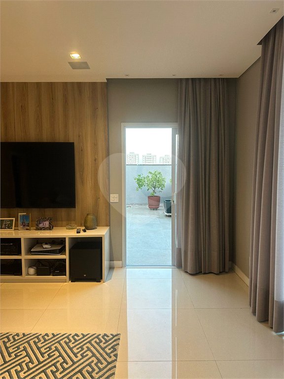 Casa à venda com 4 quartos, sendo 2 suítes, no condomínio Residencial Parque Esplanada, Votorantim - SP