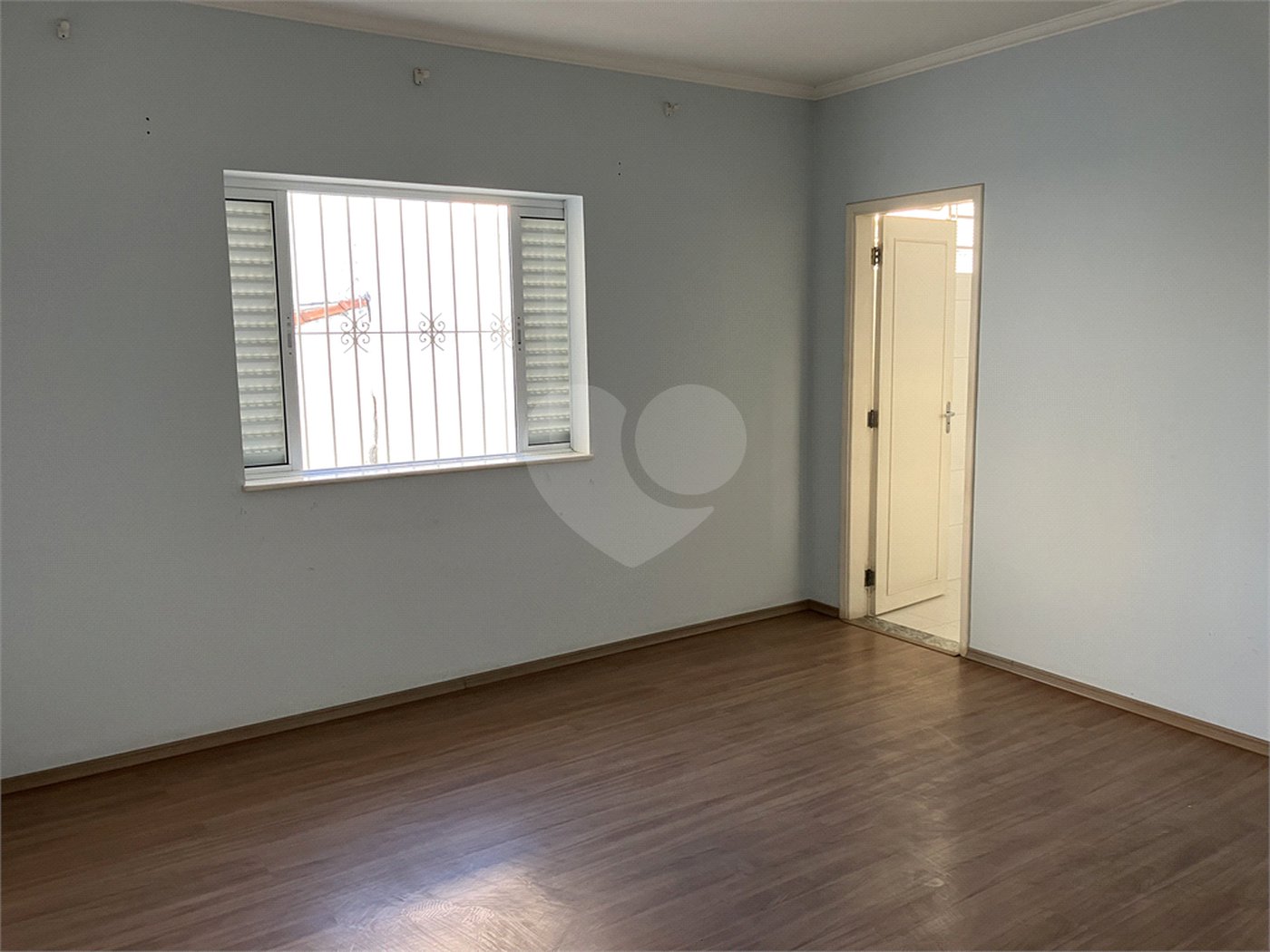 Casa Térrea à venda com 4 quartos, sendo 2 suítes, em Jardim Santa Rosália, Sorocaba, SP