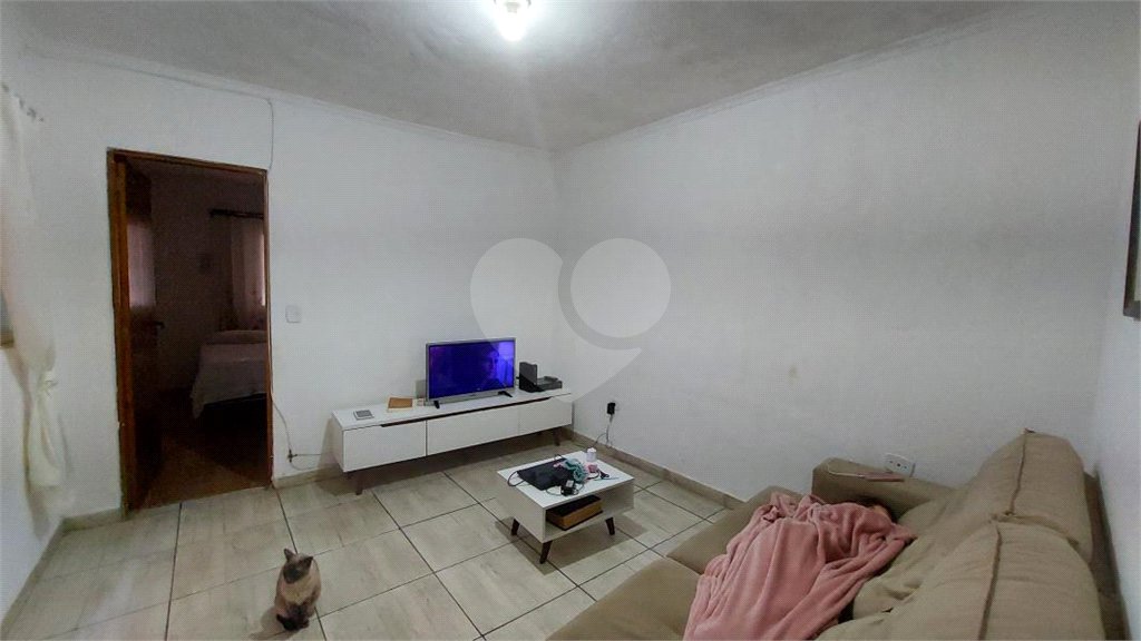 Casa à venda com 3 quartos, sendo 1 suíte,  em Vila Nivi, São Paulo, SP