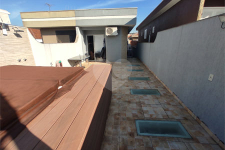 Sobrado à venda com 3 quartos, sendo 1 suíte, em Vila Ema, São Paulo, SP