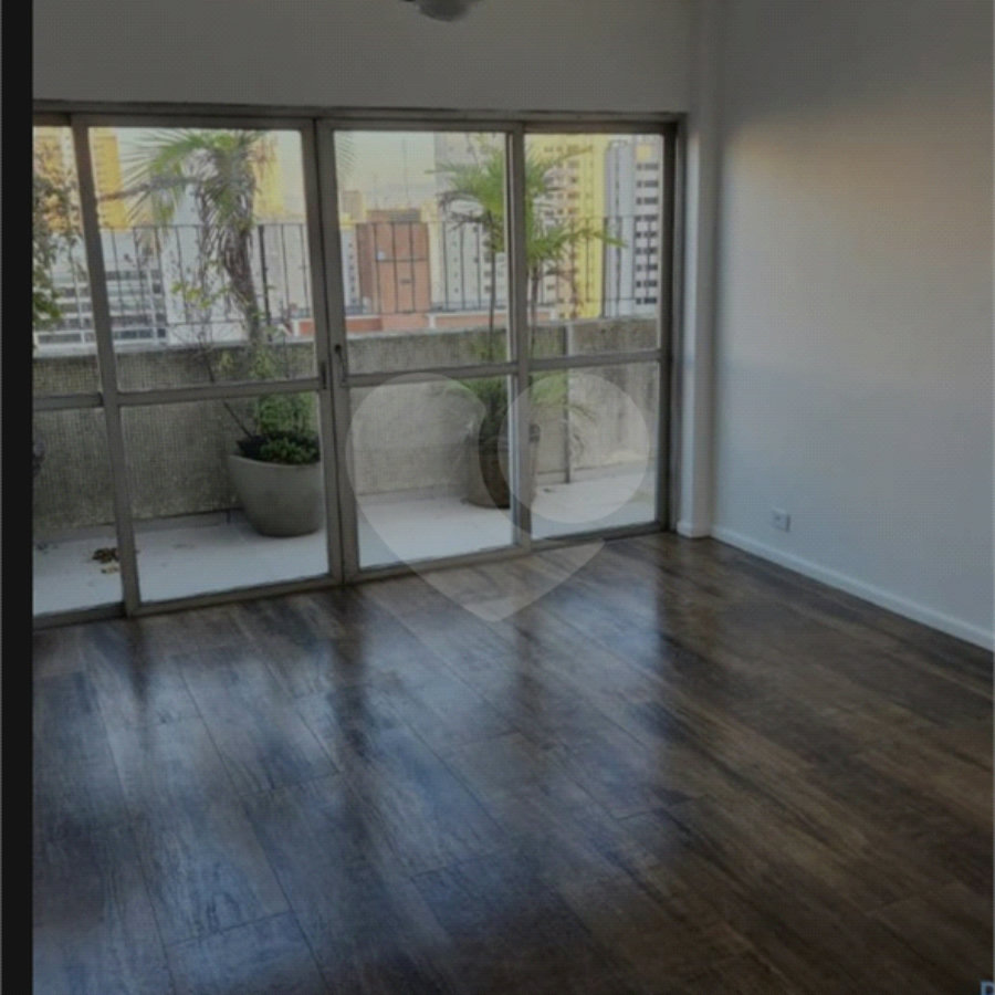Apartamento à venda com 3 quartos, sendo 1 suíte, em Vila Mariana, São Paulo, SP