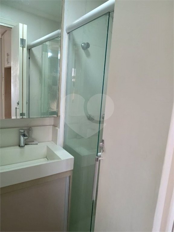 Apartamento para alugar com 3 quartos, sendo 1 suíte, em Vila das Mercês, São Paulo, SP