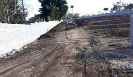 Terreno à venda em Botujuru, Mogi das Cruzes, SP