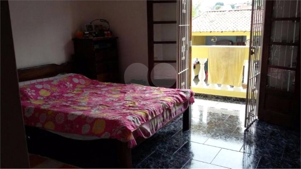 Casa à venda com 4 quartos, sendo 1 suíte, em Sesc, Suzano, SP