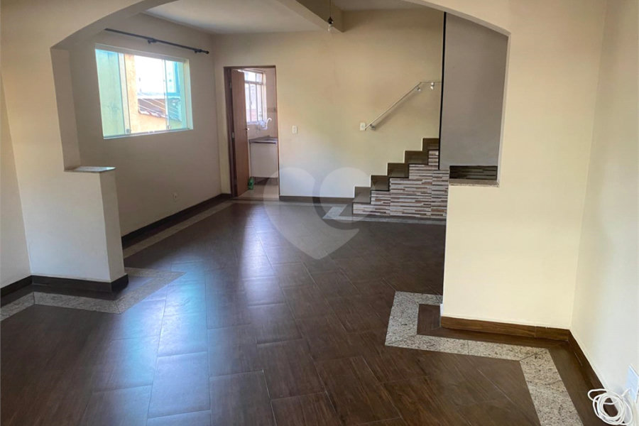 Casa à venda com 3 quartos, sendo 1 suíte, em Santana, São Paulo, SP