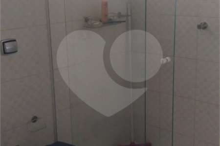 Casa à venda ou para alugar com 3 quartos, sendo 1 suíte, em Parque das Colinas, Valinhos, SP