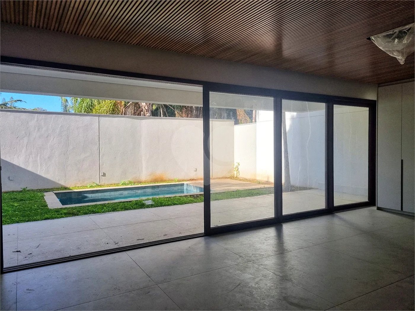 Casa à venda com 3 suítes no condomínio Casa Jardim Campo Belo, São Paulo - SP