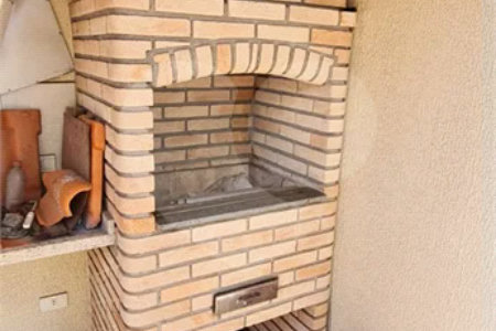 Sobrado a venda no Ipiranga de 220m² com 4 suítes e 2 vagas.Estuda permuta.