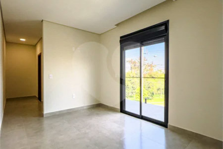 Indaiatuba - Condomínio Milano - Sobrado - 350 m² de terreno - 240 m² de área construída - 4 vagas de garagem, sendo 2 cobertas - Salas de estar e jantar integradas - 3 suítes com closet e varanda no pavimento superior - Escritório no térreo - Espaço gourmet com churrasqueira - Banheiro externo