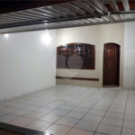 Casa térrea no Jardim Hikari para venda.