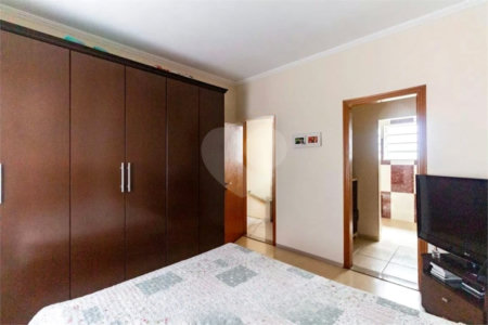 Sobrado à venda no Ipiranga de 140m² com 4 suítes e 3 vagas.