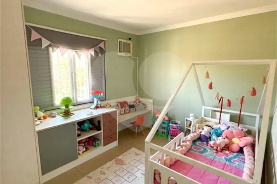Casa à venda com 4 quartos em Vila Fiat Lux, São Paulo