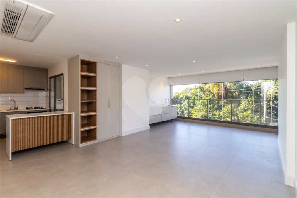 Apartamento à venda com 3 suítes em Campo Belo, São Paulo, SP