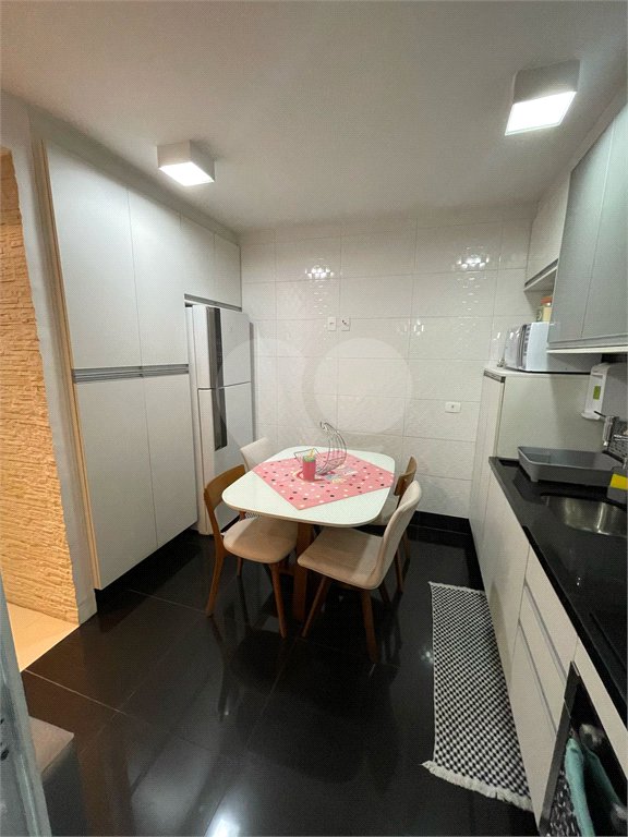 Casa à venda com 3 quartos, sendo 1 suíte,  no condomínio Villagio Campo Grande, São Paulo - SP