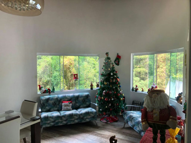 Casa à venda com 3 quartos, sendo 1 suíte,  em Serra da Cantareira, Mairiporã, SP