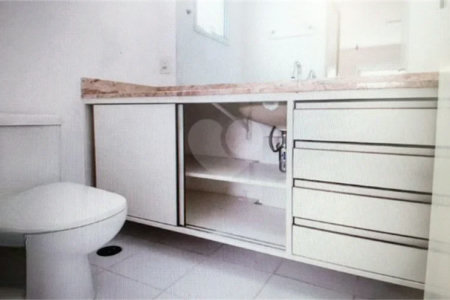 Apartamento à venda com 2 quartos, sendo 1 suíte,  em Morumbi, São Paulo, SP