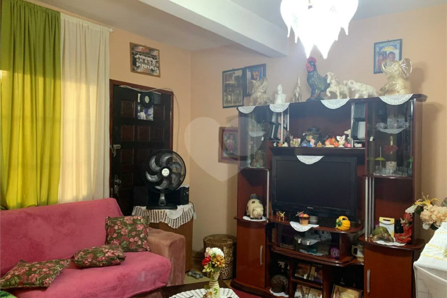 Sobrado à venda com 3 quartos em Jaraguá, São Paulo, SP
